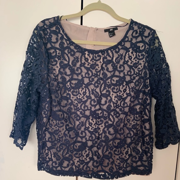 Lace top - Picture 1 of 7